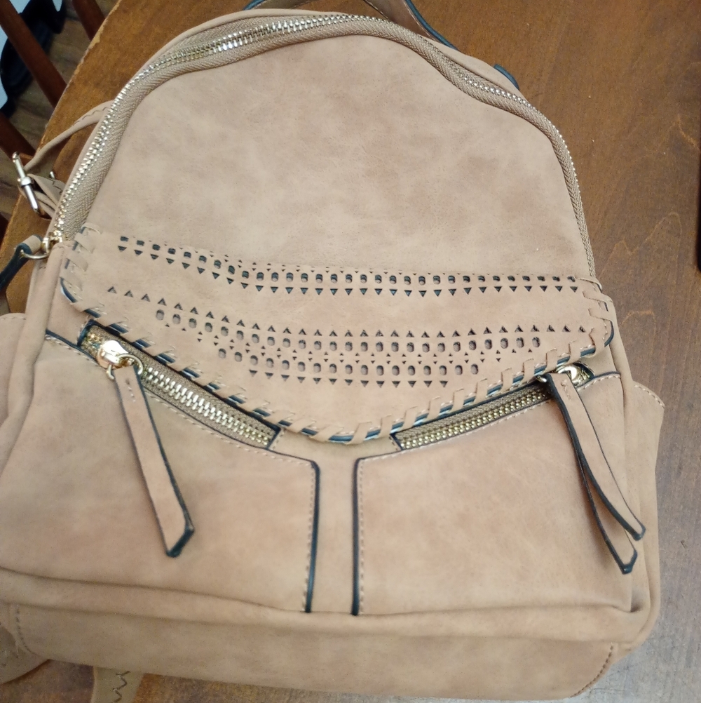 Stylish Tan Backpack for Women (Excellent Condition)